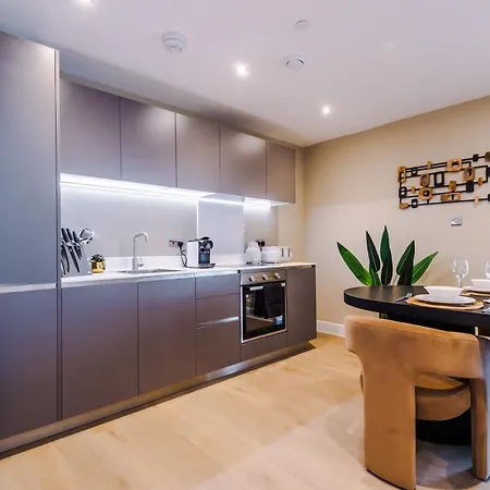 Apartamento Luxury 2 Bed With Balcony & Free Parking