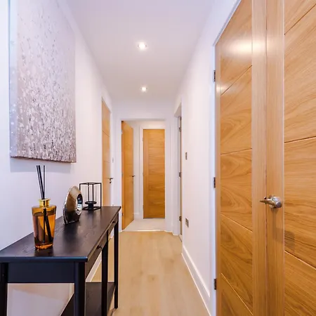 Apartamento Luxury 2 Bed With Balcony & Free Parking