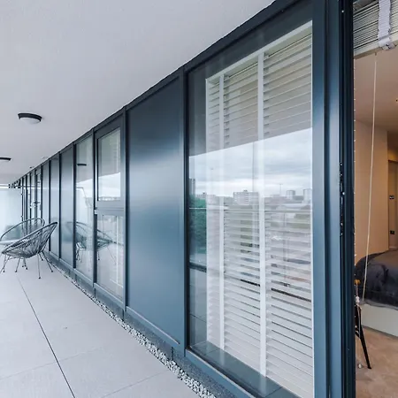 Apartamento Luxury 2 Bed With Balcony & Free Parking