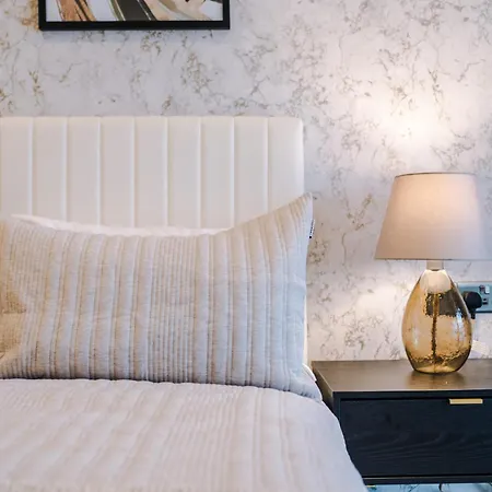 Luxury With Balcony & Parking Lejlighed Leeds (West Yorkshire)