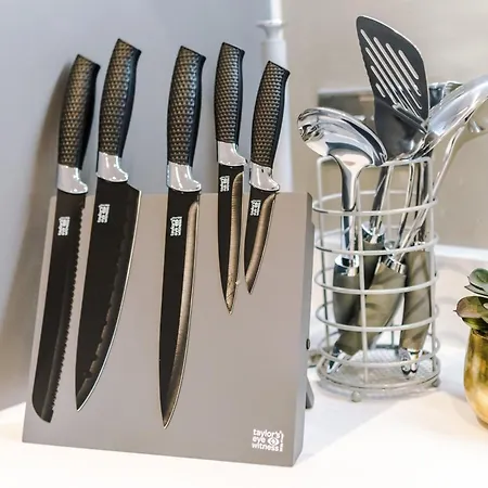 Διαμέρισμα Luxury With Balcony & Parking