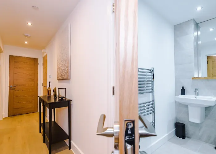 Luxury With Balcony & Parking Appartamento *