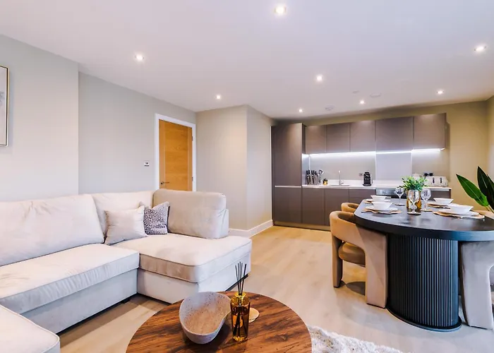 Luxury With Balcony & Parking *