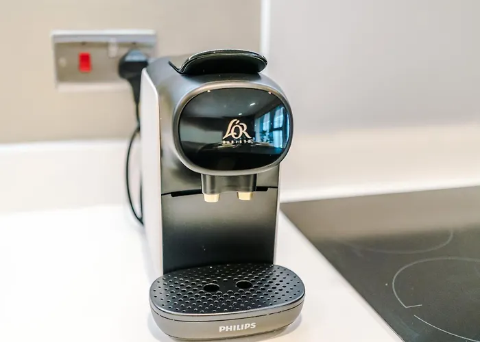 Luxury With Balcony & Parking Leeds (West Yorkshire)