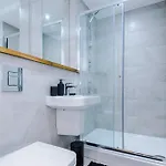 Apartamento Luxury With Balcony & Parking Leeds (West Yorkshire)