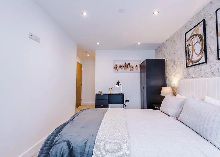 Luxury With Balcony & Parking Apartamento *