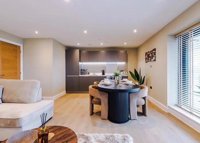 Luxury With Balcony & Parking Apartamento *